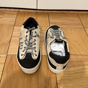 Men’s P448 size 12 cream and black sneakers